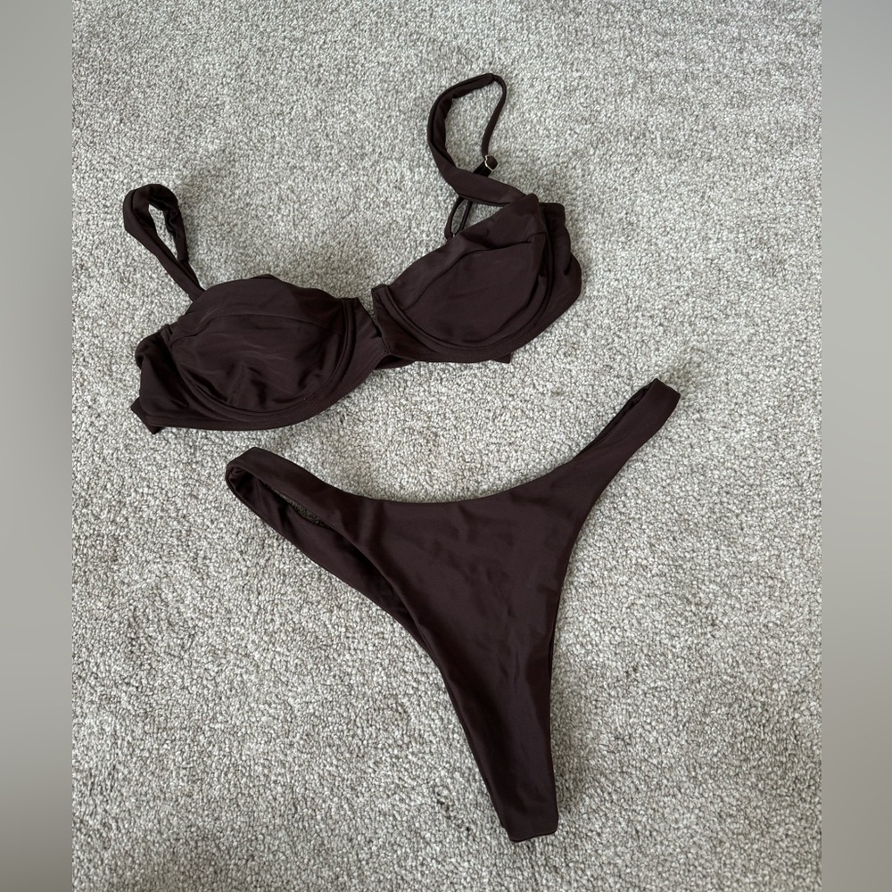 Sanori brown bikini